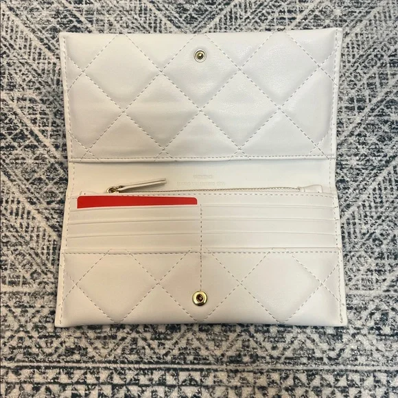 Valentino Ivory Quilted Clutch/Wallet - Picture 2 of 3